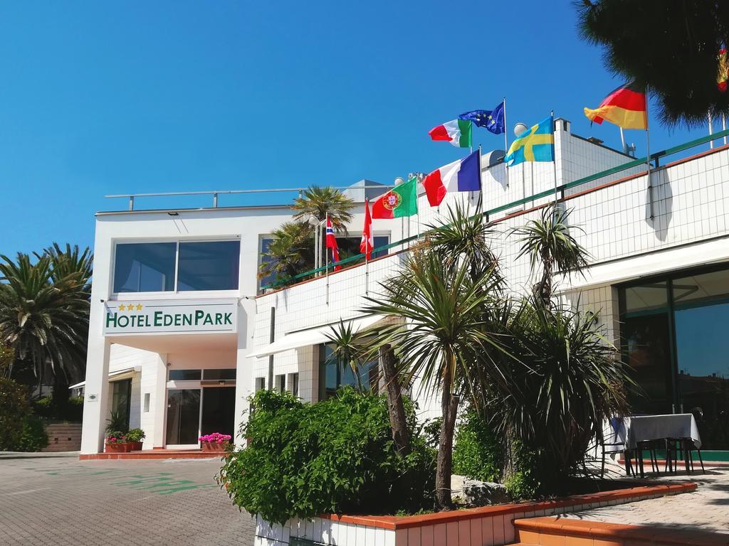 Eden Park Hotell Marina di Montemarciano Eksteriør bilde